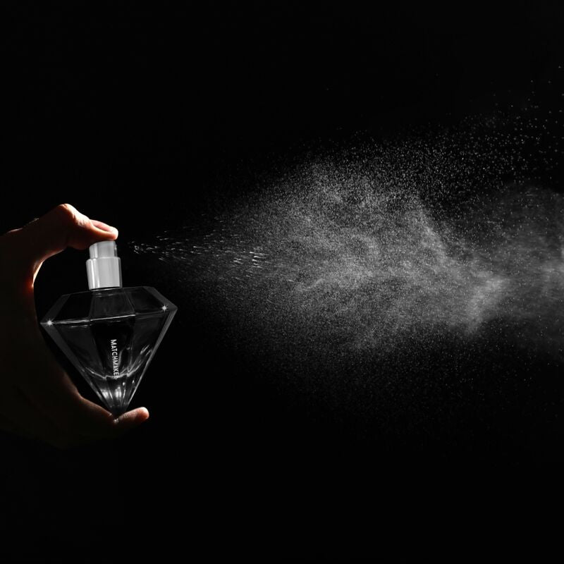 EYE OF LOVE - PHÉROMONES DE PARFUM LGBTQ MATCHMAKER BLACK DIAMOND POUR LUI 30 ML - Sensualia