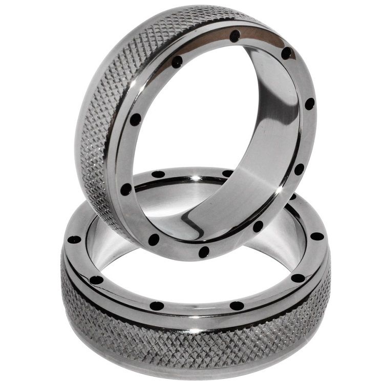 METAL HARD - ANNEAU POUR PÉNIS ET TESTICULES 45MM - Sensualia